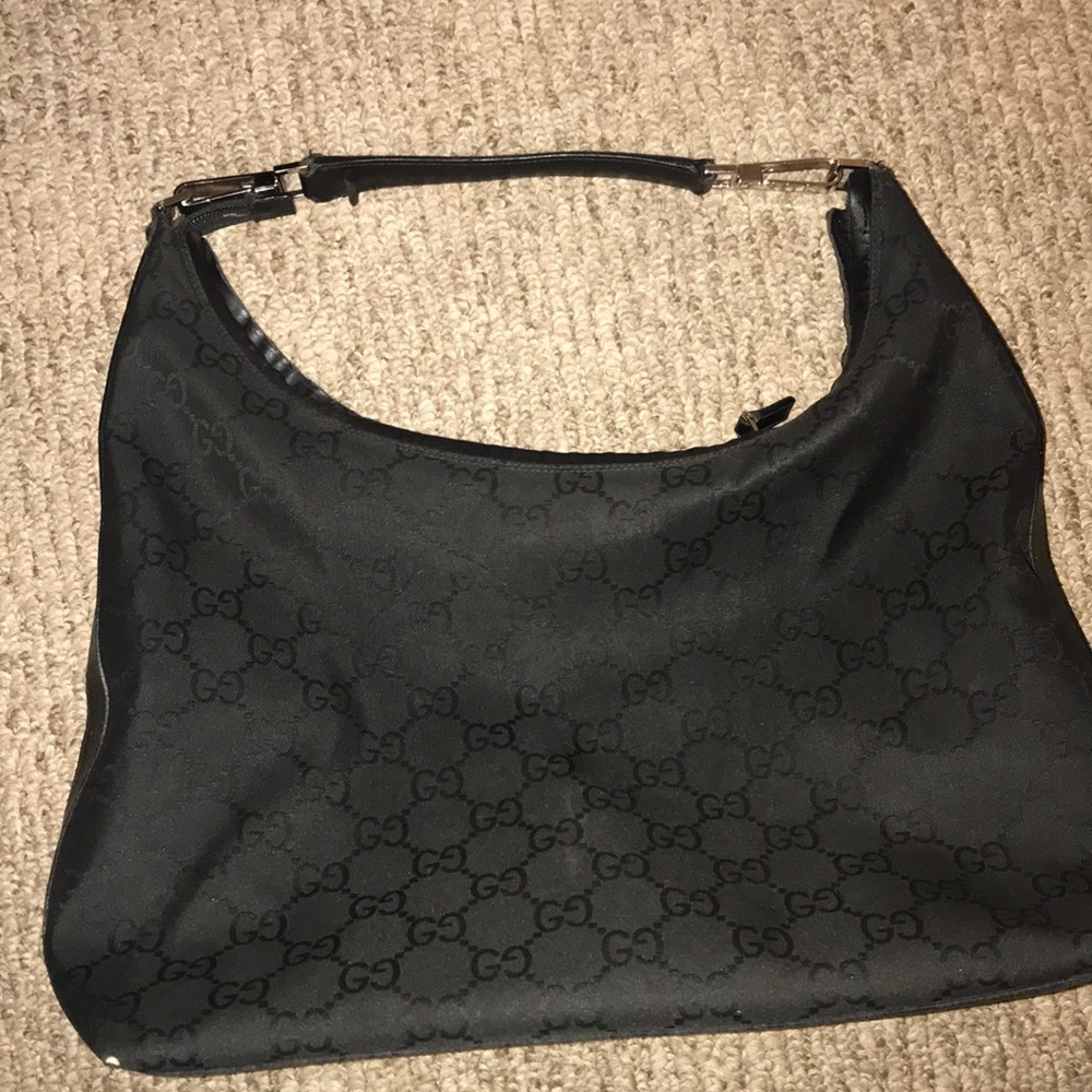 BLACK GG GUCCI BAG!!!!!